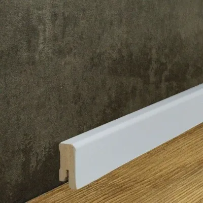 Produktbild von Innenwinkel Für MDF Sockelleisten 16 x 40 x 400 mm Weiß zum Kleben, Schrauben & Nageln MDF-Kern foliert Innenecken by PROVISTON