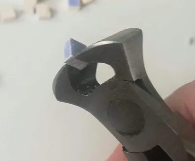 Obrázok produktu pre Malý mosaičkový kladivko + pinzeta