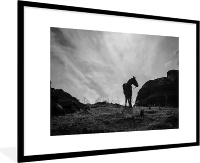 Produktbild von MuchoWow® MuchoWow® Gerahmtes Poster Pferd - Wolken - Wiese 90x60 cm - Poster mit zchwarzem Bilderrahmen - Wanddekoration - Fotos