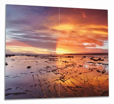Produktbild von Wallario Herdabdeckplatte aus Glas, Größe 60 x 52 cm 2-teilig, Motiv Wattwanderung am Meer bei Sonnenuntergang