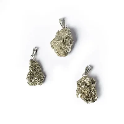 Produktbild von Edelsteinanhänger Pyrit roh -- ±2.5cm online bestellen sofort