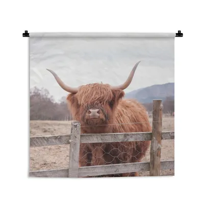 Produktbild von MuchoWow® Wandteppich Wandbehang Scottish Hochlandrind - Gras - Zaun 90x90 cm Tapisserie Dekoration Wandtuch - Wandaufhänger