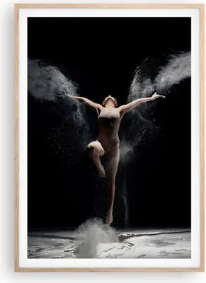 Produktbild von Gerahmtes Poster - Rahmen in heller Eiche - Fotografie Tanz Flügel - 70x100 cm - Wand Bild - Wanddeko - Wandbilder - Wandposter - Bilderrahmen - Bilder - Kunstdruck - Wandbild - P2NPA70x100-4306