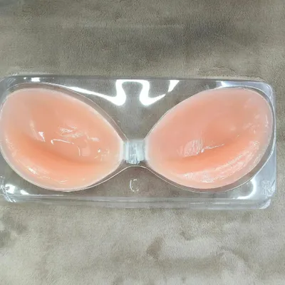 Produktbild von Selbstklebender Push Up BH - Silikon Klebe BH - Unsichtbar, Wasserfest, Wiederverwendbar, Dicke Gel Cups, Frontverschluss, Für Rückenfreie Kleider - Beige C Cup