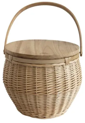 Image de Panier de pique-nique élégant avec intérieur isotherme