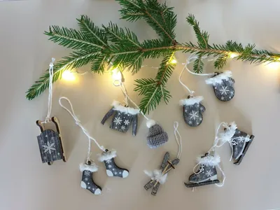 Produktbild von Weihnachtsbaumschmuck/Christbaumschmuck, Deko-Hänger Wintersport im 6er-Set sortiert, grau