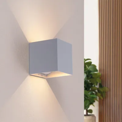 Produktbild von Ledvion 1er Set Wandleuchte Innen / Aussen IP44 0.5W Warmweiß weiß sensor