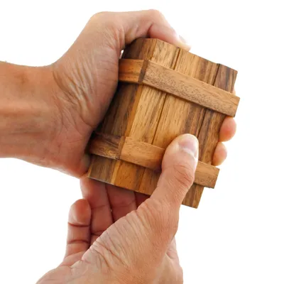 Produktbild von Magische Geldgeschenkbox aus Holz XXL – Raffinierte Zauberkiste für Geldgeschenke – Spannendes IQ Knobelspiel & Geduldspiel