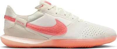 Produktbild von Buty Nike Streetgato IC DC8466-104 43