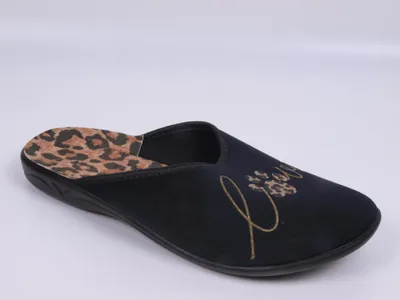 Produktbild von Damen Hausschuhe ADANEX SARA 29983 schwarz LOVE mit Leopardenmuster und geschlossener Spitze