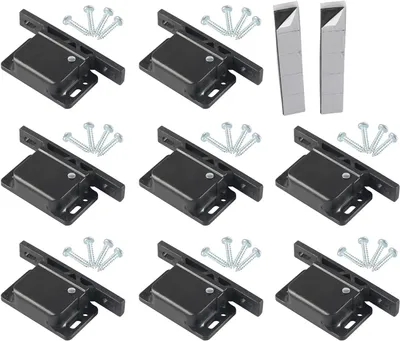 Produktbild von Campingkleiderschrank mit Druckverschluss, schnell schlie?end, verstellbar, einfache Montage.