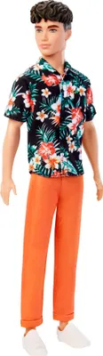 Produktbild von Barbie Ken Fashionistas-Puppe , kurze braune Haare, Hawaiihemd mit Blumenmuster, orangefarbene, umgekrempelte Hose, weiße Schuhe zum Hineinschlüpfen, für Kinder von 3 bis 8 Jahren