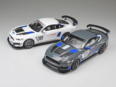 Immagine prodotto di 1:24 Ford Mustang GT4 300024354