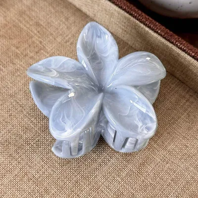 Obrázok produktu pre Elegantné spony do vlasov s kvetinami na svadobský účes