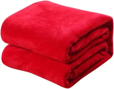 Produktbild von Rote Kuscheldecke 100×120 cm – weicher/warmer Flanell, Babydecke/Sofadecke, pflegeleicht