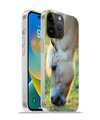 Produktbild von MuchoWow® Handyhülle Schutzhülle Hülle für Apple iPhone 14 Pro Max Weidendes Fjordpferd an einem Sommertag Silikon Softcase Handy Hülle - Hardcover