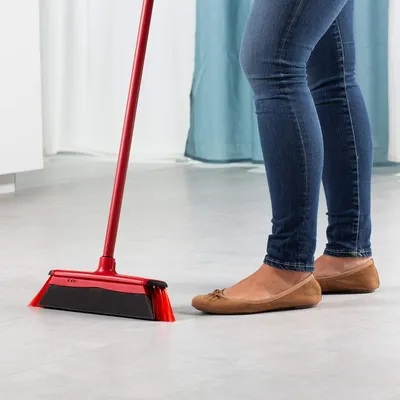Produktbild von DuActiva 2-in-1 Anti-Staubbesen Plus Staubschaufelset - Rot Schwarz - 141 x 294 x 81 cm