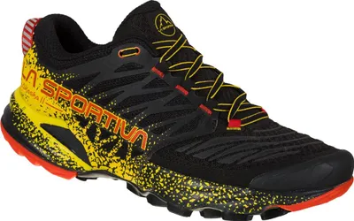 Trailrunning-Schuhe "Akasha II" von La Sportiva in Schwarz; Gelb und Rot mit griffiger Sohle und atmungsaktivem Obermaterial.