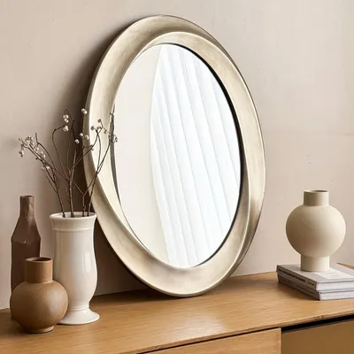Image de Miroir mural baroque, ovale, 80x60 cm, avec cadre doré et relief décoratif, idéal pour un hall d'entrée ou un salon