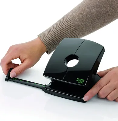 Image de Perforatrice de table B 230 re+new pour métal/plastique, 30 feuilles, noire, lot de 20 pièces