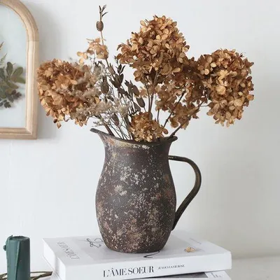 Image de Vases vintage en métal pour fleurs Petits vases pour fleurs Vases rustiques Vases décoratifs vintage en métal Vases rustiques en métal Vases de cuisine