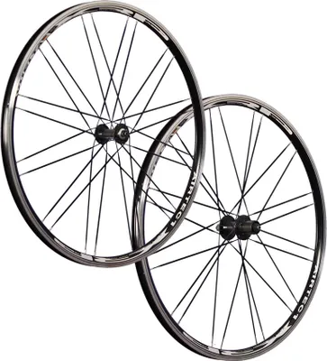 Produktbild von 28 Zoll Laufradsatz Airtec1 XRP Hohlkammerfelge Shimano Altus RM40 V-Brake schwarz