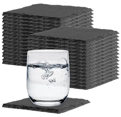 Image de 30 sous-verres carrés noirs en ardoise, de 10 cm, avec des pieds antidérapants