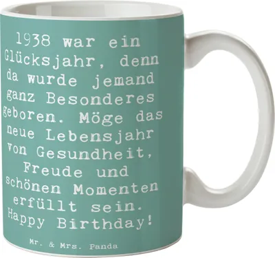 Produktbild von Mr. & Mrs. Panda Henkelpott Spruch 1938 Geburtstag - Meeresbrise - Geschenk, Glückwunsch, Keramiktasse, Tasse, Geburtsjahr, Teetasse, Jahrgang, Geburtstagsgeschenk, Alter