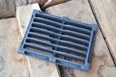 Obrázek produktu pro SEZAM – rošt do pece 21,5 x 15,5 cm litina litinový rošt rošt do krbu čtvercový rošt do popelníku kamna rošt do pece rošt do krbu