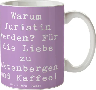 Produktbild von Mr. & Mrs. Panda Teetasse Spruch Juristin Liebe - Lavendeltraum - Geschenk, Teebecher, Henkelbecher, Henkelpott, Kaffee, Jurastudium, Kaffeetasse, Tasse, zu Aktenbergen