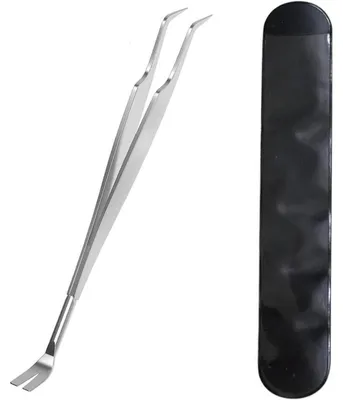 Produktbild von 2 in 1 Zeckenzange Edelstahl mit Haken, Zeckenentferner für Mensch und Haustier, inkl. Lederbeutel