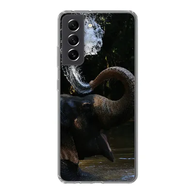Produktbild von MuchoWow® Handyhülle Schutzhülle Hülle für Samsung Galaxy S21 FE Elefant - Wasser - Rüssel - Tiere - Natur Silikon Softcase Handy Hülle - Mobiltelefonhülle