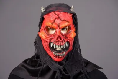 Produktbild von Maske Teufelsmonster mit Kapuze Horrormaske Halloween