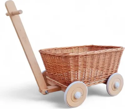 Produktbild von Spielzeugwagen aus Weide in Naturfarbe. Leiterwagen für Spielzeug. Weidenkorb für Spielzeug.
