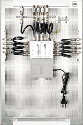Produktbild von Fuba FMP 508 SL Multischalter-Paneel im Gehäuse,1 Sat.,f.8TN,kompl.vormontiert