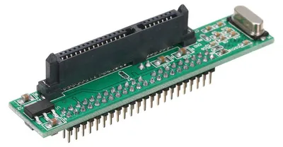 Obrázek produktu pro 2,5palcový adaptér SATA na IDE, podporuje pevné disky ATA HDD nebo SSD na 44kolíkovém konektoru (vertikální verze)
