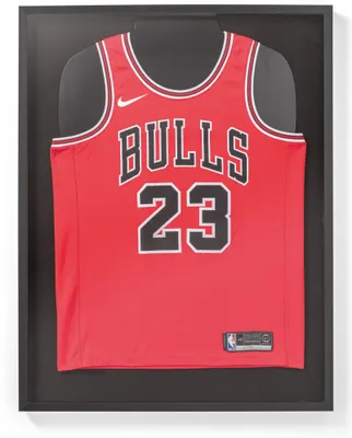 Produktbild von acaza 3D Wechselrahmen Schwarz 70 x 90 cm für Fußball-, Basketball- oder Radtrikot (Größe L-XL) aus MDF und Plexiglas mit Filzhintergrund, Stecknadeln, Kleiderbügel, 5 Pins und horizontaler und vertikaler Aufhängung