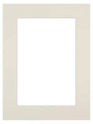 Image de Passe-partout blanc cassé 50x70 cm ouverture 40x50 cm