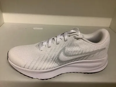 Produktbild von W Nike Run Defy 35