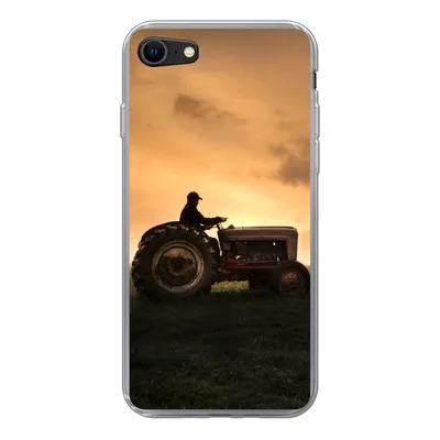 Produktbild von MuchoWow® Handyhülle Schutzhülle Hülle für iPhone 8 Traktor - Landwirt - Nebel Silikon Softcase Handy Hülle - Schutzhaube