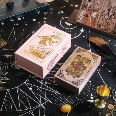 Productafbeelding van Design tarot kaarten - Set van 78 - Rose goud folie tarot deck set - Gids boek en doos voor beginners