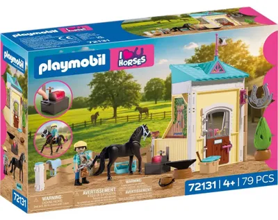 Image de PLAYMOBIL, la collection "J'adore les chevaux" : petit écurin avec maréchal-ferrant