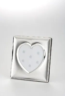 Produktbild von Fotorahmen quadratisch Herz-Ausschnitt glatt poliert Aussen 13,5 x 13,5 cm versilbert Anlaufgeschützt