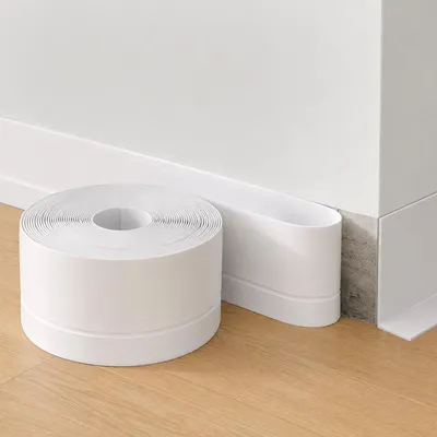 Productafbeelding van Flexibele Zelfklevende Plint (6 m x 5 cm)