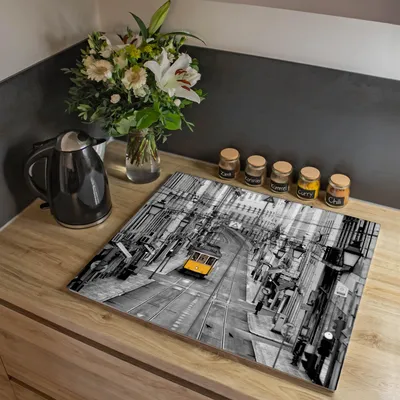 Zdjęcie produktu dla Dwuczęściowa płyta pokrywająca kuchenkę Banjado, każda o wymiarach 30 x 52 cm, z gumowymi podkładkami dystansowymi, szkło bezpieczne ESG z motywem Lizbony [HAP2 11113]