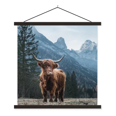 Produktbild von MuchoWow® Textilposter Schottische Highlander - Berg - Landschaft - Bäume - Kuh - Natur 90x90 cm mit schwarzem Rahmen - Magnetisches