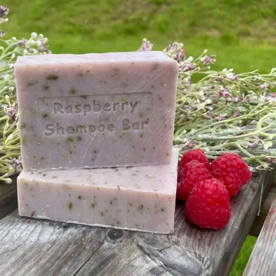 Produktbild von The Highland Soap Company Haarseife Wild Scottish Raspberry 140g