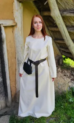 Produktbild von Klassisches Mittelalter Kleid oder Unterkleid Natur "Amalie" XL