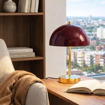 Produktbild von Opviq, Moderne Tischlampe mit Metallkörper, Weingelb und Gold, 35 cm hoch, Ø25 cm, 100 cm Kabel mit Schalter, E27 Fassung, max. 40 W, IP20 - Ideal für Hotel & Zuhause.