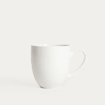 Produktbild von HOMLA DIBBA Becher mit geriffeltem Design 370 ml
